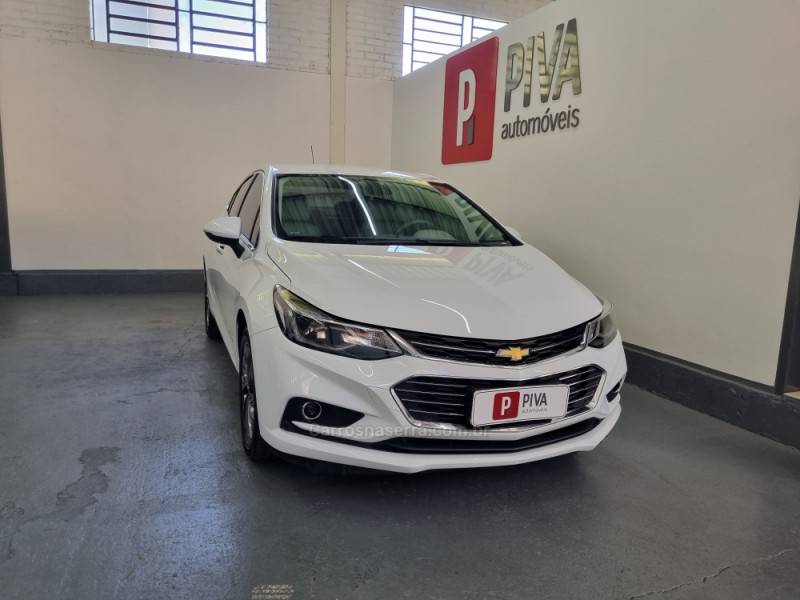 CHEVROLET - CRUZE - 2018/2019 - Branca - R$ 98.500,00