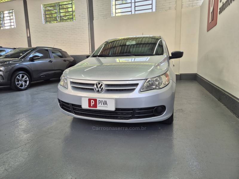 VOLKSWAGEN - GOL - 2011/2012 - Prata - R$ 31.500,00