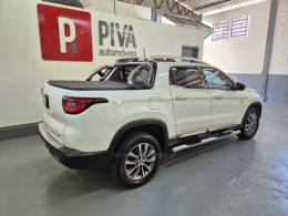 FIAT - TORO - 2018/2019 - Branca - R$ 102.900,00