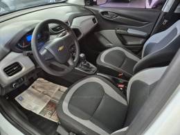 CHEVROLET - ONIX - 2014/2015 - Branca - R$ 43.900,00