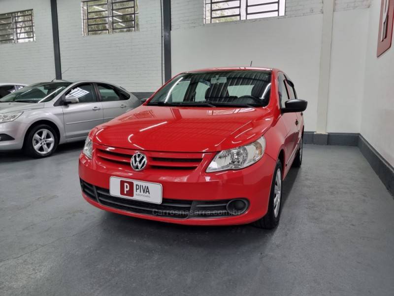 VOLKSWAGEN - GOL - 2010/2011 - Vermelha - R$ 25.900,00