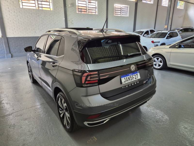 VOLKSWAGEN - T-CROSS - 2020/2021 - Cinza - R$ 117.900,00