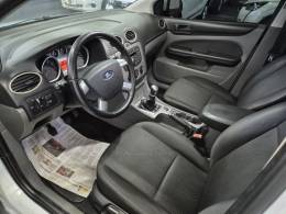 FORD - FOCUS - 2012/2013 - Branca - R$ 46.900,00