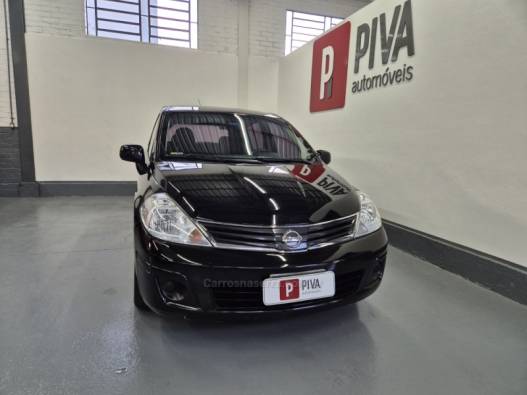 NISSAN - TIIDA - 2010/2011 - Preta - R$ 32.500,00