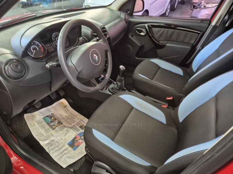 RENAULT - SANDERO - 2013/2014 - Vermelha - R$ 34.900,00