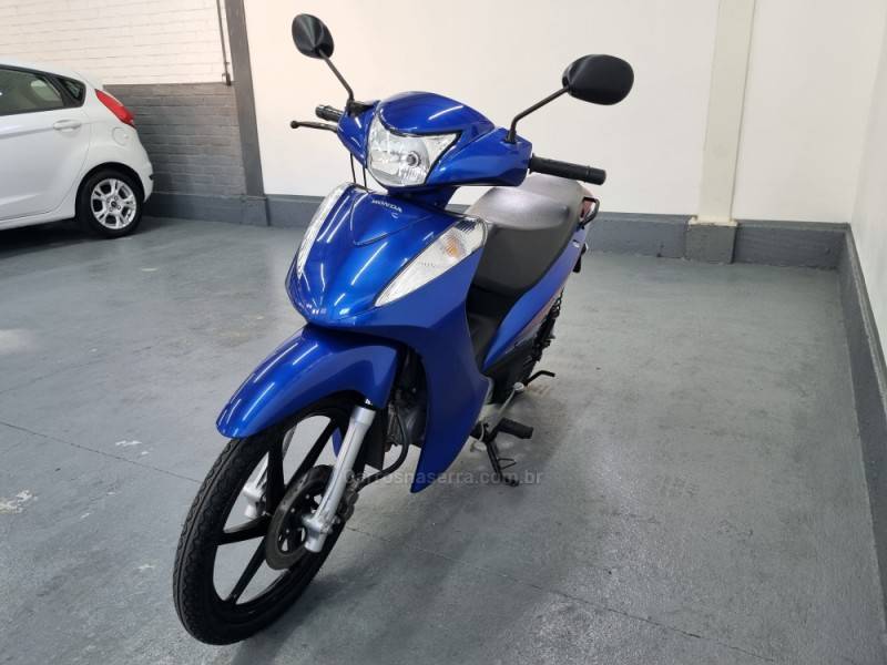 HONDA - BIZ 125 - 2017/2017 - Azul - R$ 13.500,00