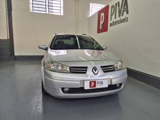 RENAULT - MÉGANE - 2012/2013 - Prata - R$ 33.900,00