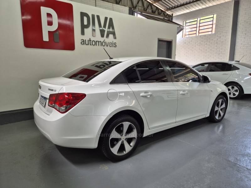 CHEVROLET - CRUZE - 2011/2012 - Branca - R$ 53.500,00