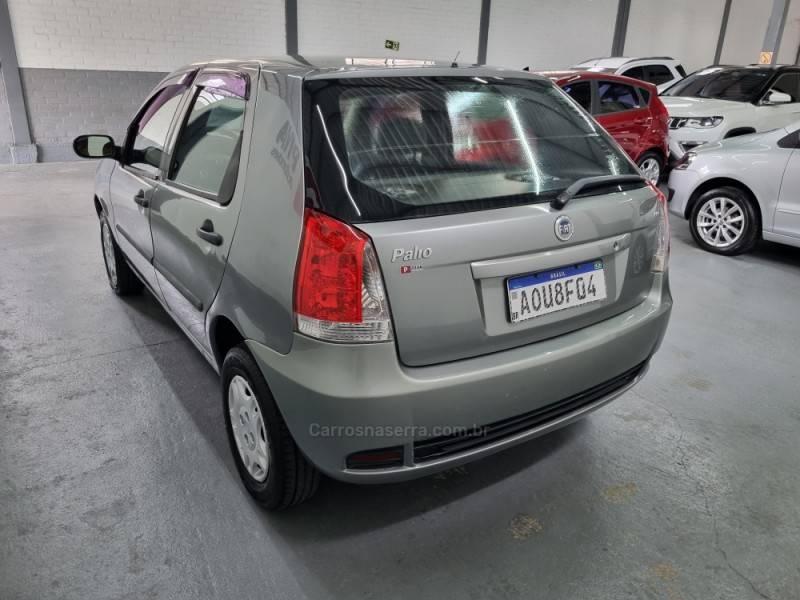 FIAT - PALIO - 2007/2007 - Cinza - R$ 21.900,00