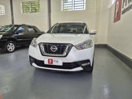 NISSAN - KICKS - 2018/2019 - Branca - R$ 88.900,00