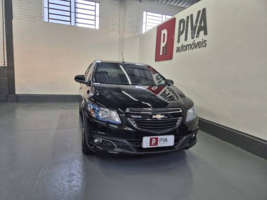 CHEVROLET - ONIX - 2016/2016 - Preta - R$ 55.900,00