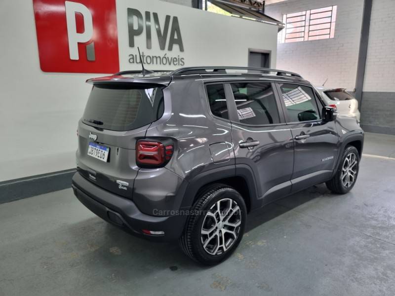 JEEP - RENEGADE - 2022/2023 - Cinza - R$ 117.900,00