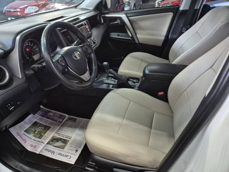 TOYOTA - RAV4 - 2018/2018 - Branca - R$ 119.900,00