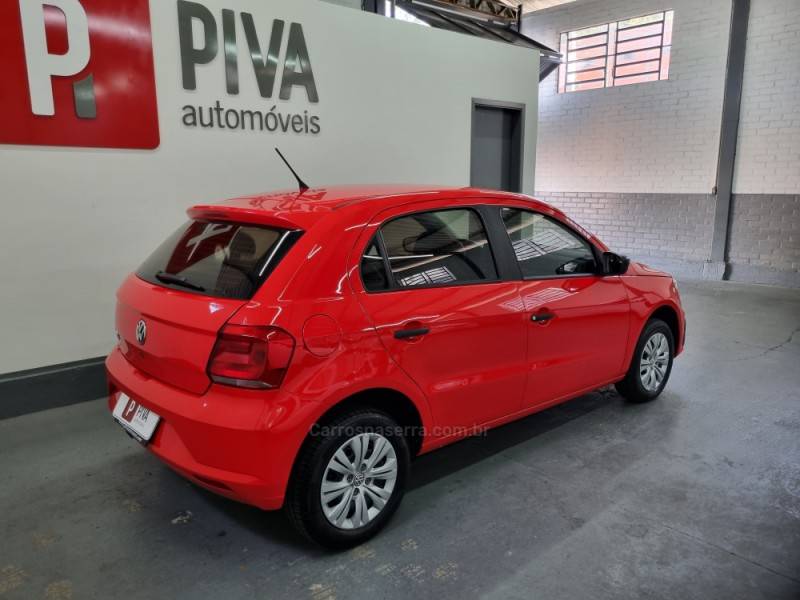 VOLKSWAGEN - GOL - 2016/2017 - Vermelha - R$ 43.900,00