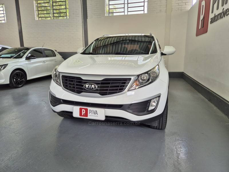 KIA MOTORS - SPORTAGE - 2014/2014 - Branca - R$ 75.900,00