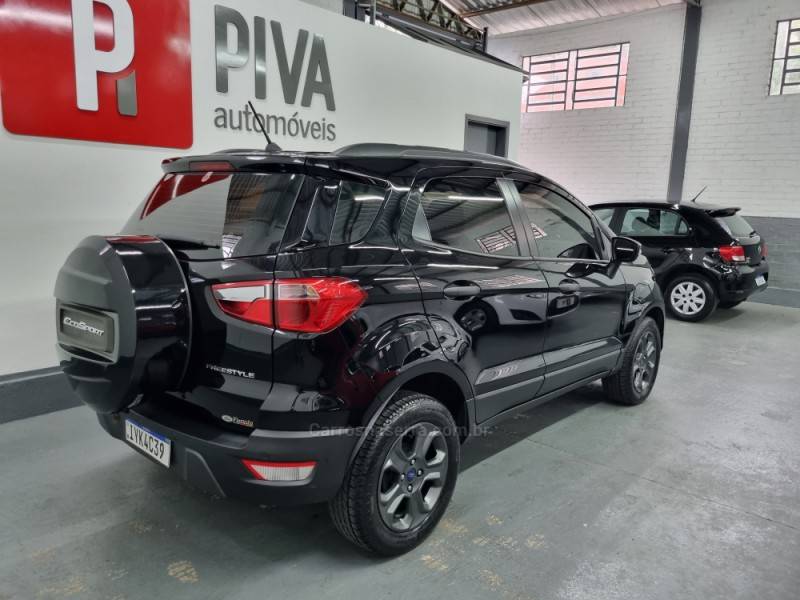 FORD - ECOSPORT - 2018/2018 - Preta - R$ 74.000,00