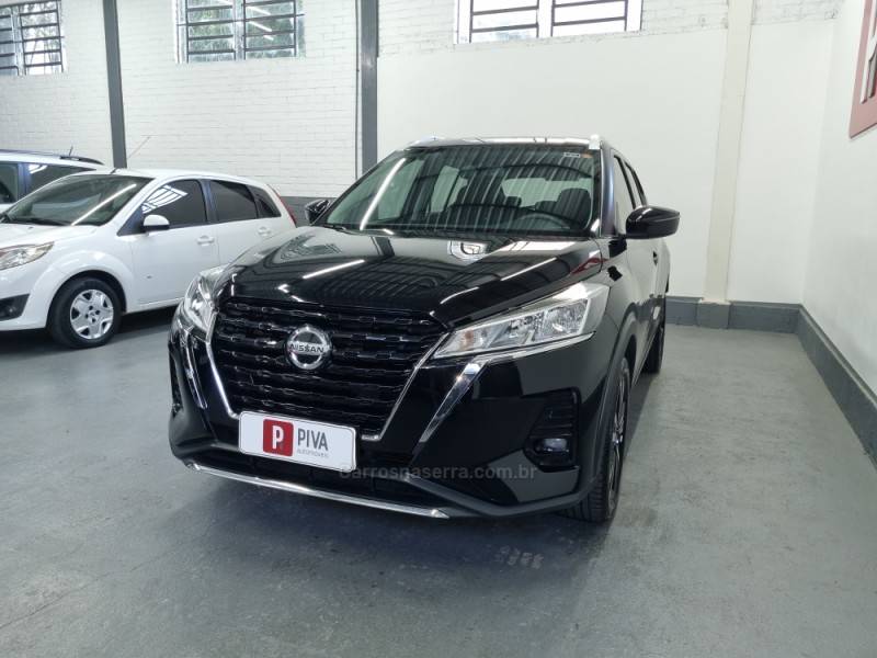 NISSAN - KICKS - 2021/2022 - Preta - R$ 102.900,00