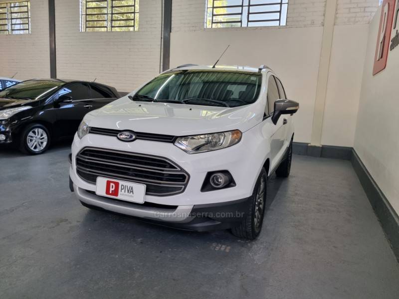 FORD - ECOSPORT - 2012/2013 - Branca - R$ 53.900,00