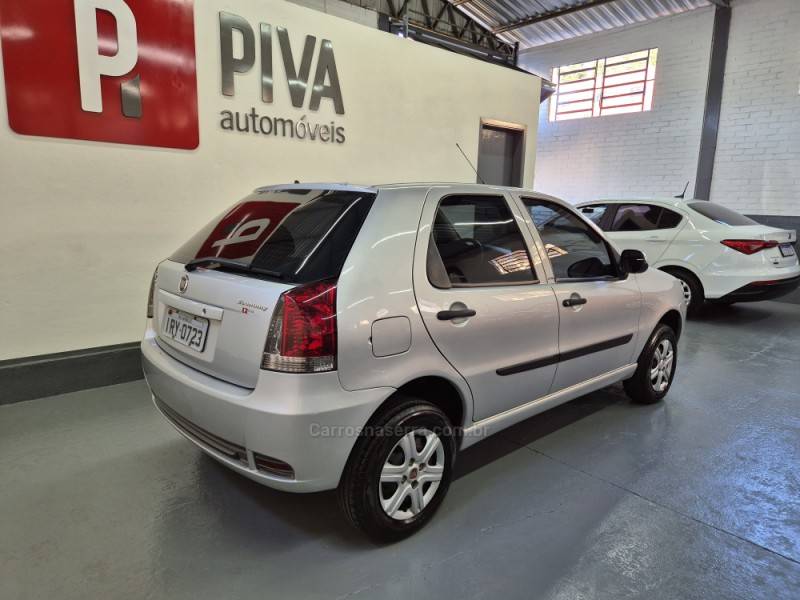 FIAT - PALIO - 2011/2012 - Prata - R$ 28.500,00