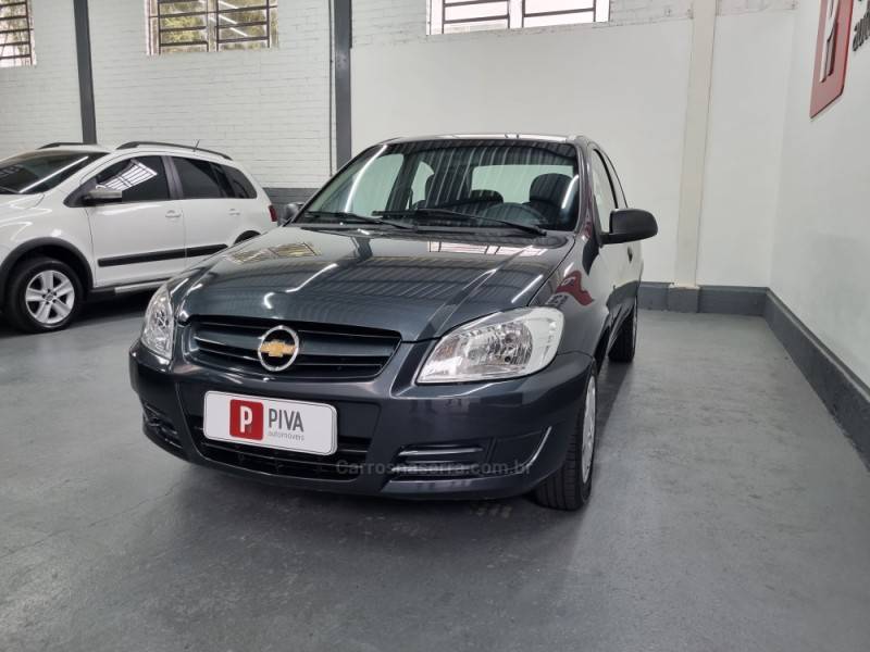 CHEVROLET - CELTA - 2007/2008 - Cinza - R$ 17.500,00