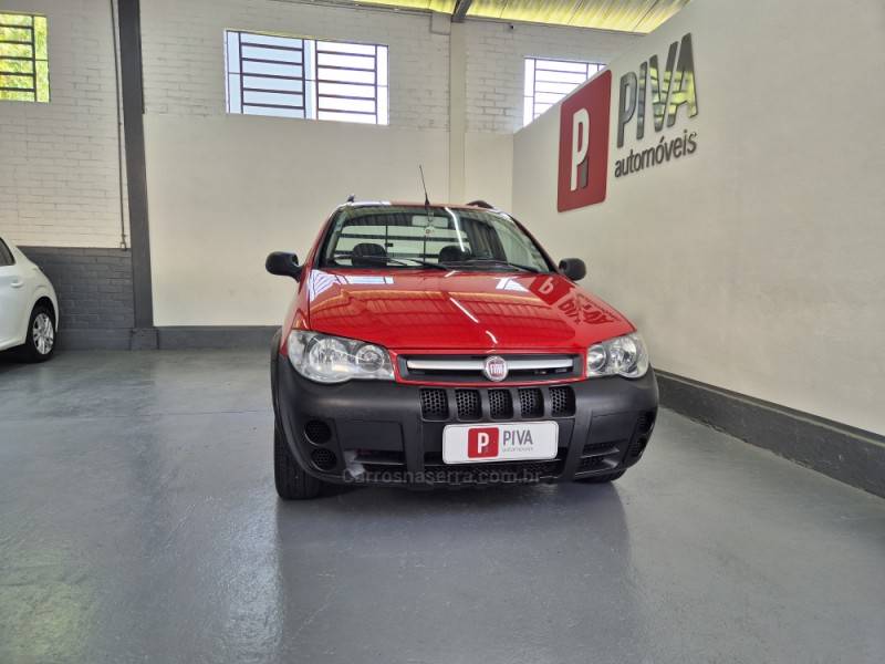 FIAT - STRADA - 2012/2012 - Vermelha - R$ 45.500,00