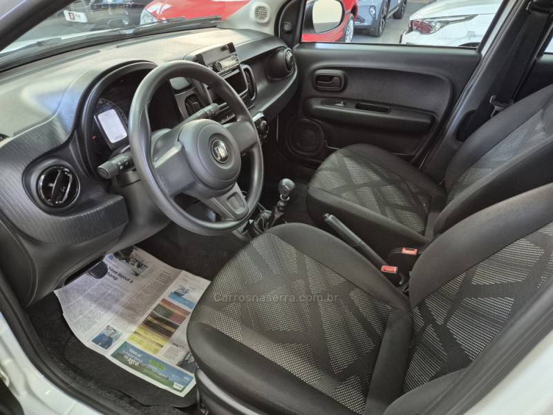 FIAT - MOBI - 2022/2023 - Branca - R$ 53.000,00