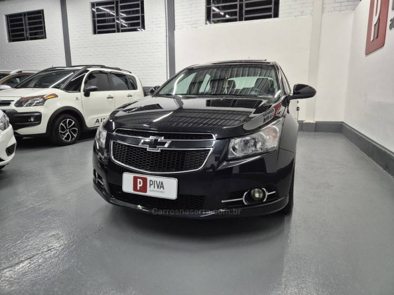 CHEVROLET - CRUZE - 2012/2012 - Preta - R$ 59.900,00